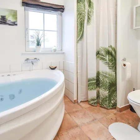Feriehus Three-bedroom In Brenderup Fyn