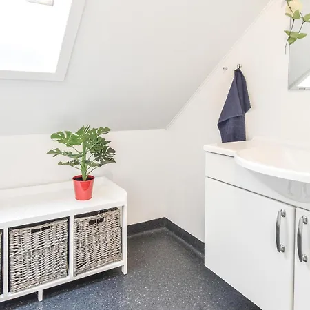Feriehus Three-bedroom In Brenderup Fyn