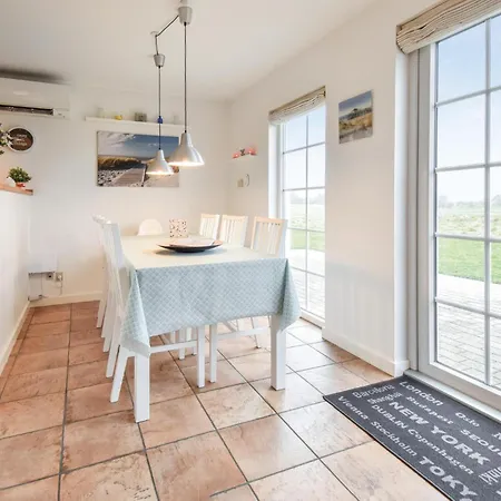 3 Bedroom Beautiful In Brenderup Fyn * Bro (Funen)